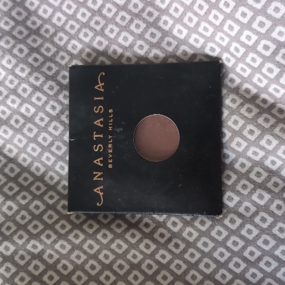 ✨Vintage Anastasia Beverly hills single shadow